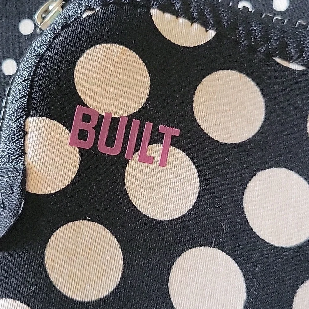 2 BUILT NEOPRENE TABLET SLEEVES